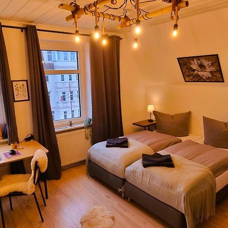 Nigella Apartment Direkt Am Hauptbahnhof Celle Fur 6 Personen Mit Kostenfreiem Parkplatz Voll Ausgestatteter Kuche Elite Standard Екстериор снимка